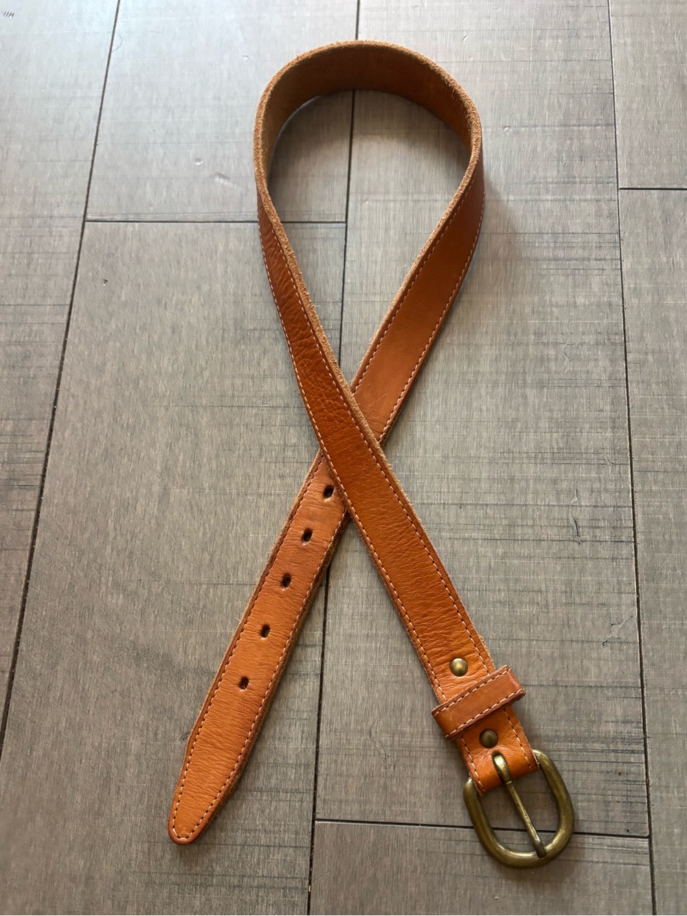 ♠️5/$25♠️Classic Tan Leather Belt with Brass Buckle-SM/M